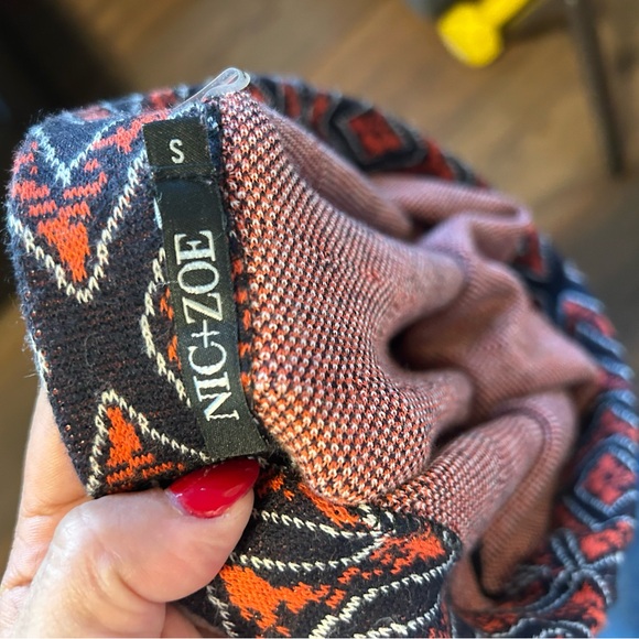 NIC+ZOE Vibrant Red and Black A-Line Knit A-Line, Tribal Inspired Print Size S - Picture 4 of 7